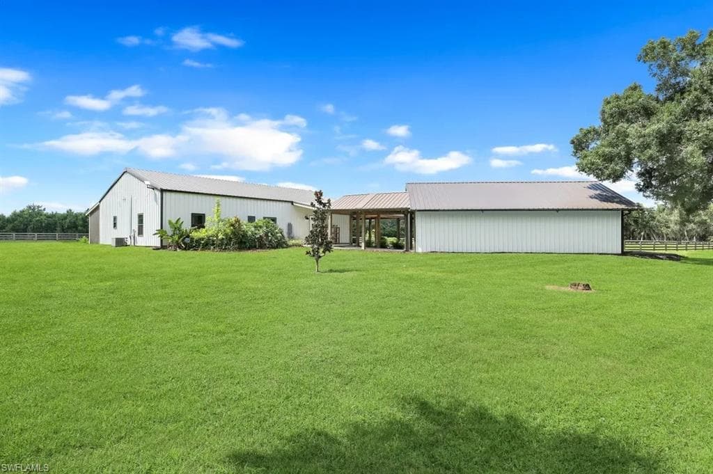 19080 Parkinson Rd, Alva, FL 33920-51