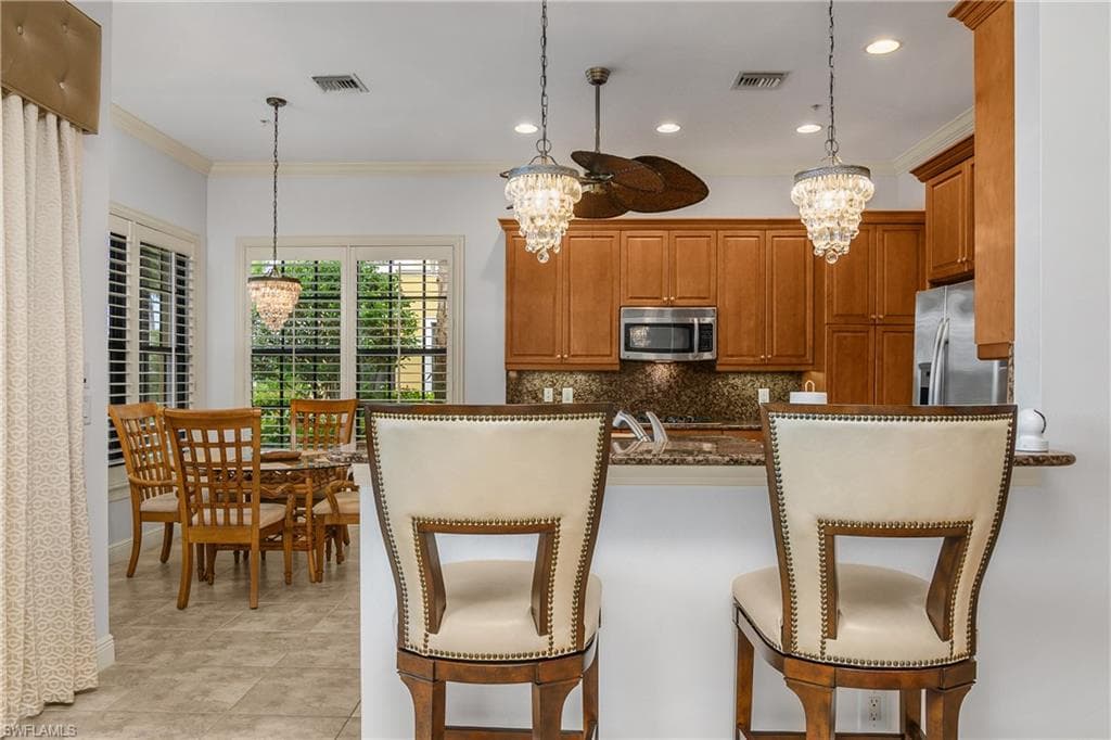 9109 Prima Way 102, Naples, FL 34113-11