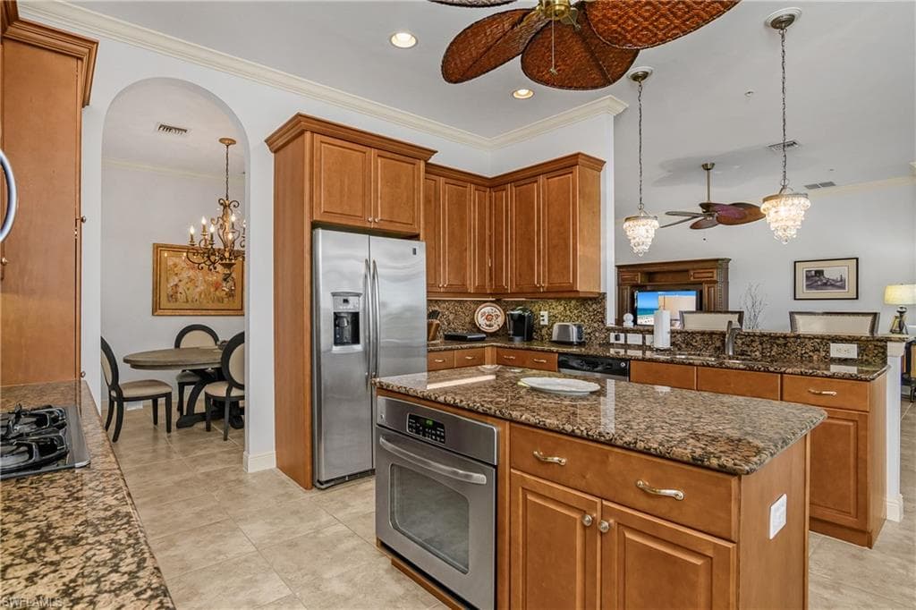 9109 Prima Way 102, Naples, FL 34113-15