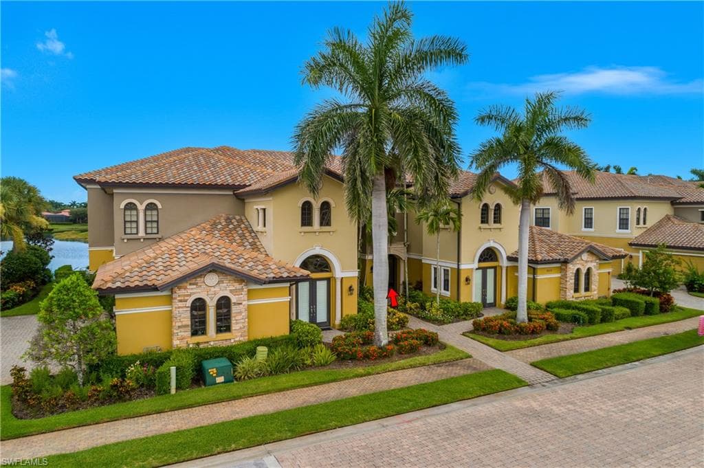 9109 Prima Way 102, Naples, FL 34113-34