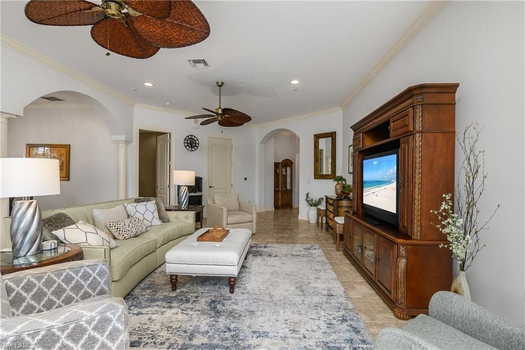 9109 Prima Way 102, Naples, FL 34113-7