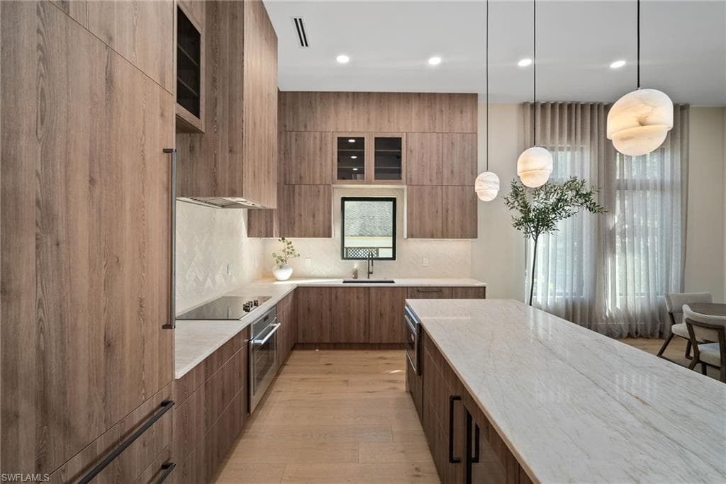 1364 Cypress Woods Dr, Naples, FL 34103-15