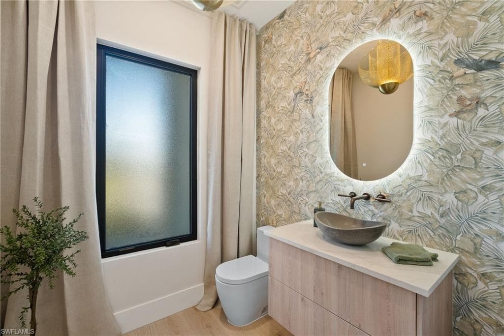 1364 Cypress Woods Dr, Naples, FL 34103-34