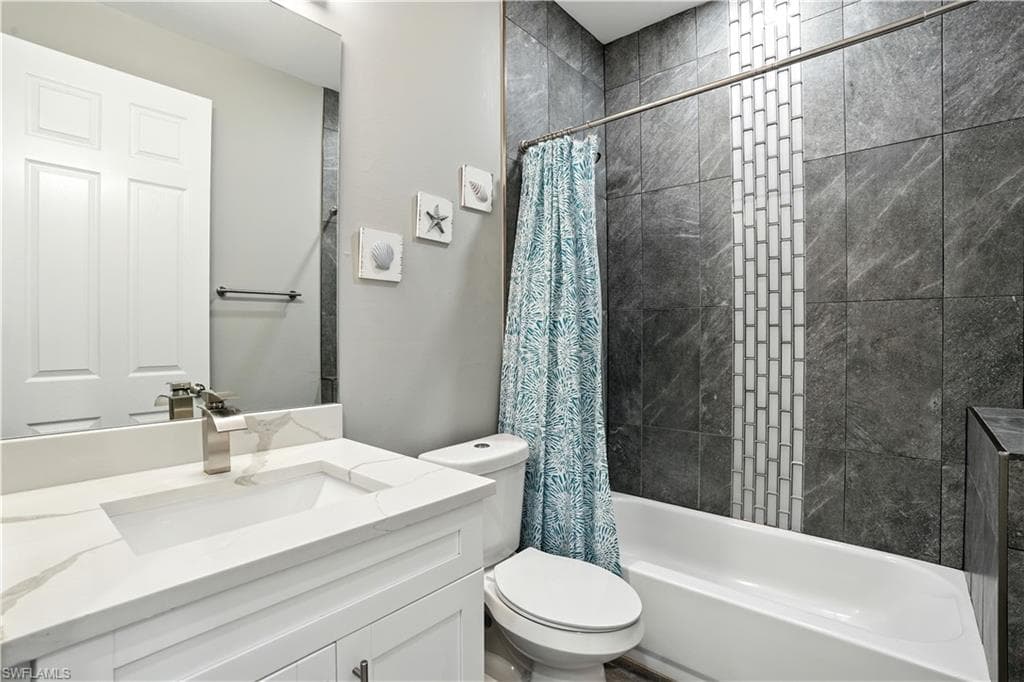 10140 Carolina St, Bonita Springs, FL 34135-12