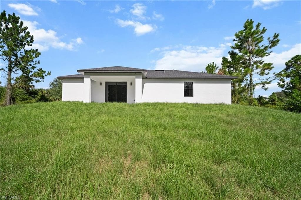 1915 Scott Ave, Lehigh Acres, FL 33972-9