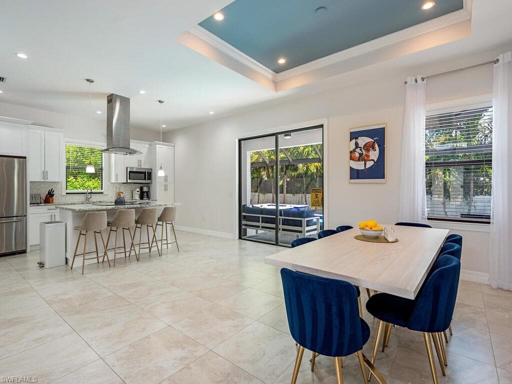 1021 Creech Rd, Naples, FL 34103-6
