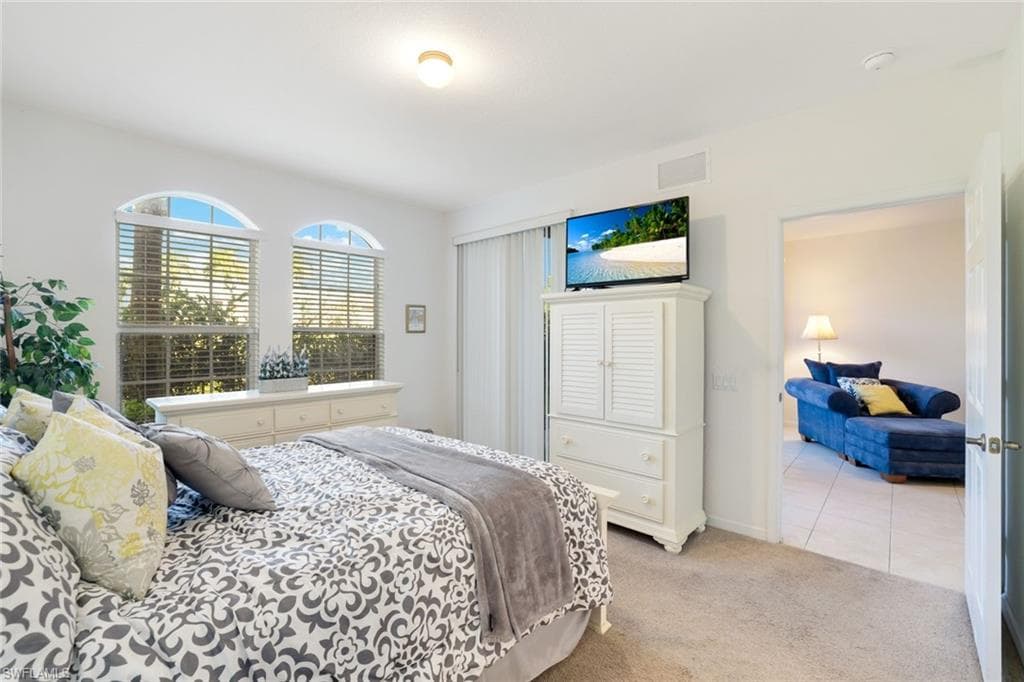 10049 Heather Ln 101, Naples, FL 34119-17