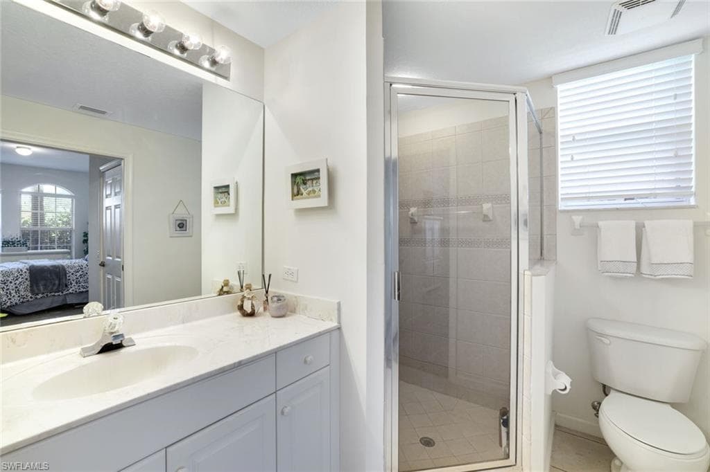 10049 Heather Ln 101, Naples, FL 34119-18