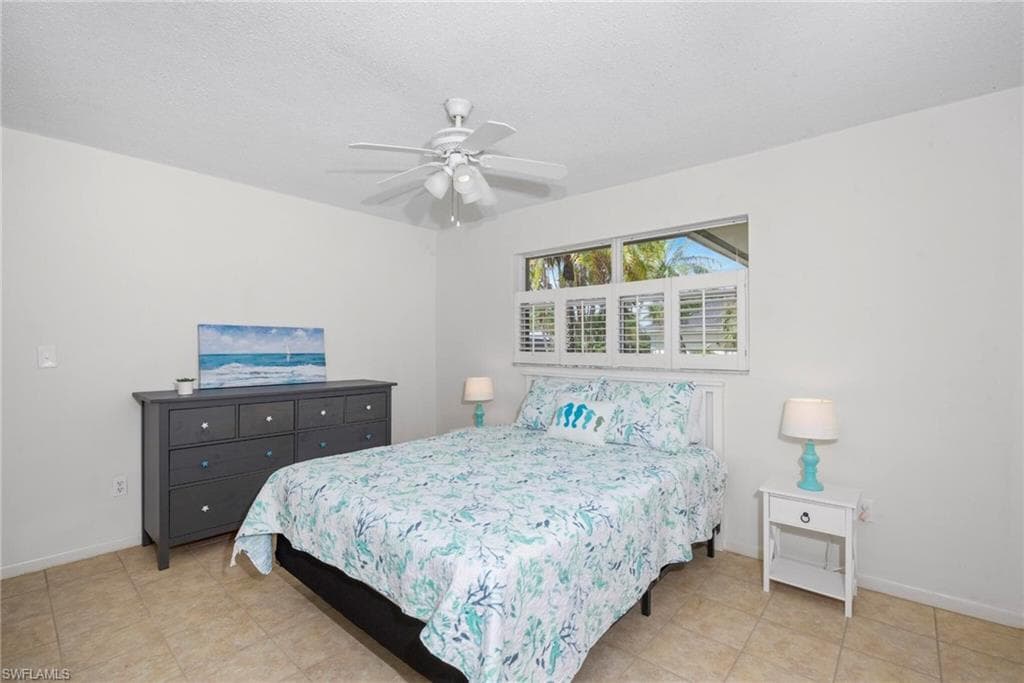 673 Travers Ave, Fort Myers, FL 33919-16