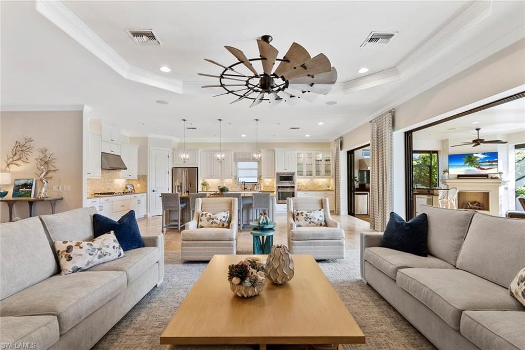 9470 Galliano Ter, Naples, FL 34119-8