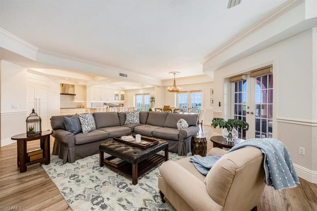 451 Bayfront Pl 5407, Naples, FL 34102-2