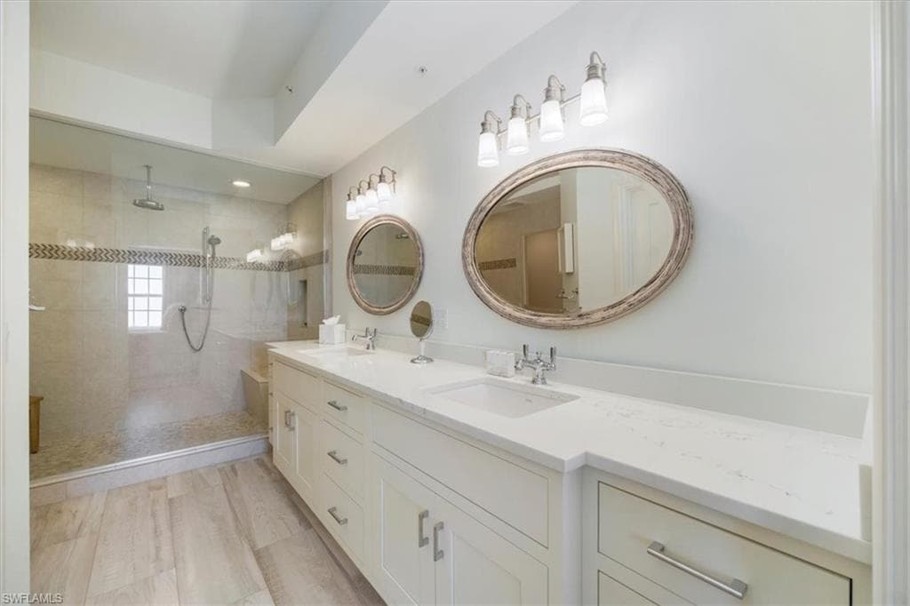 451 Bayfront Pl 5407, Naples, FL 34102-7
