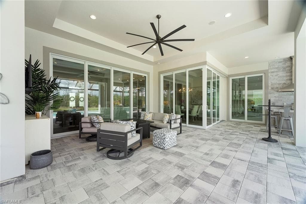 6270 Union Island Way, Naples, FL 34113-35