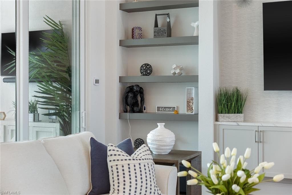 6270 Union Island Way, Naples, FL 34113-4