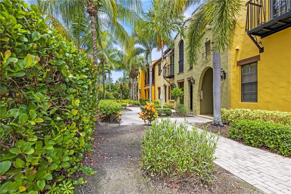 8975 Malibu St 1304, Naples, FL 34113-29