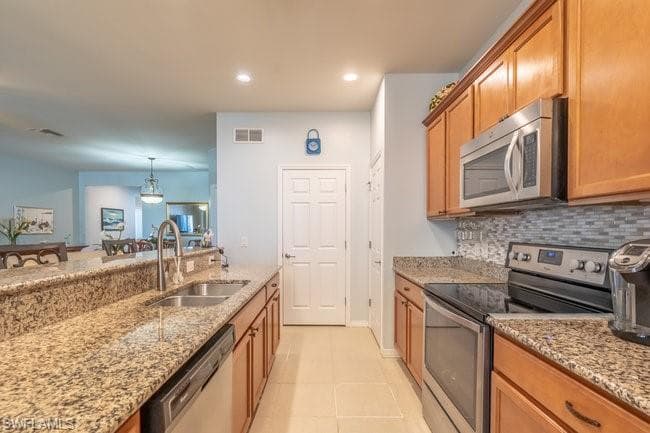 8459 Benelli Ct, Naples, FL 34114-19