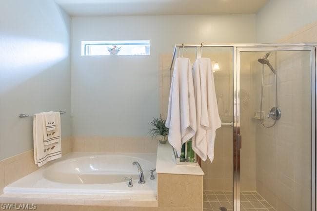 8459 Benelli Ct, Naples, FL 34114-27