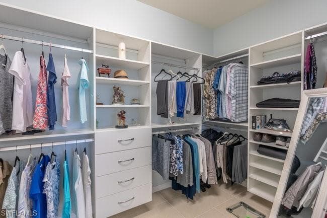 8459 Benelli Ct, Naples, FL 34114-29