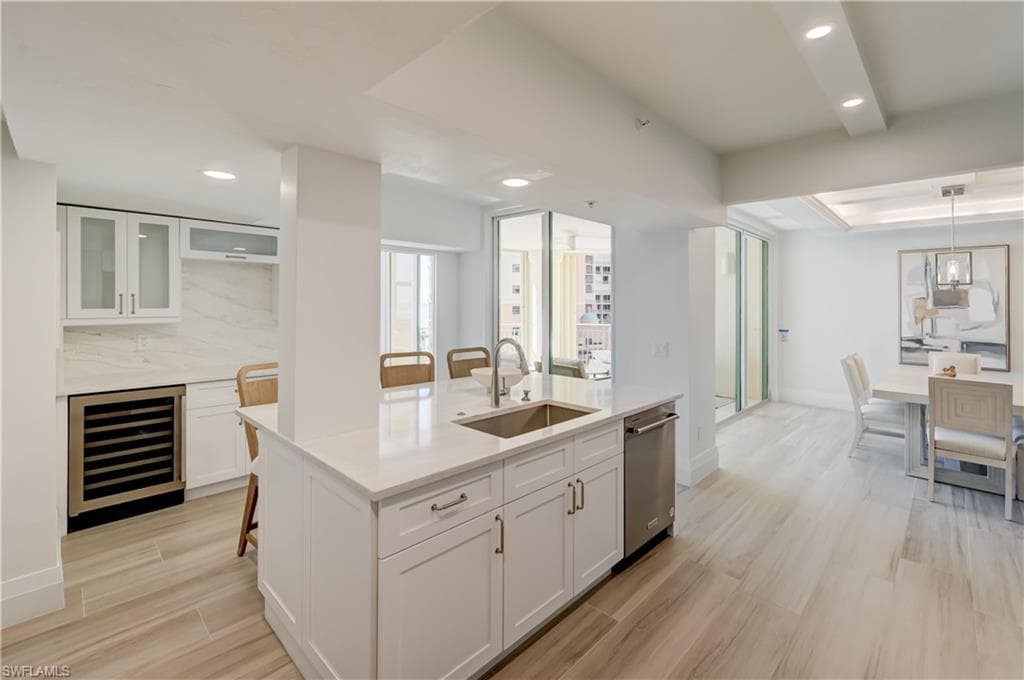 980 Cape Marco Dr 706, Marco Island, FL 34145-16