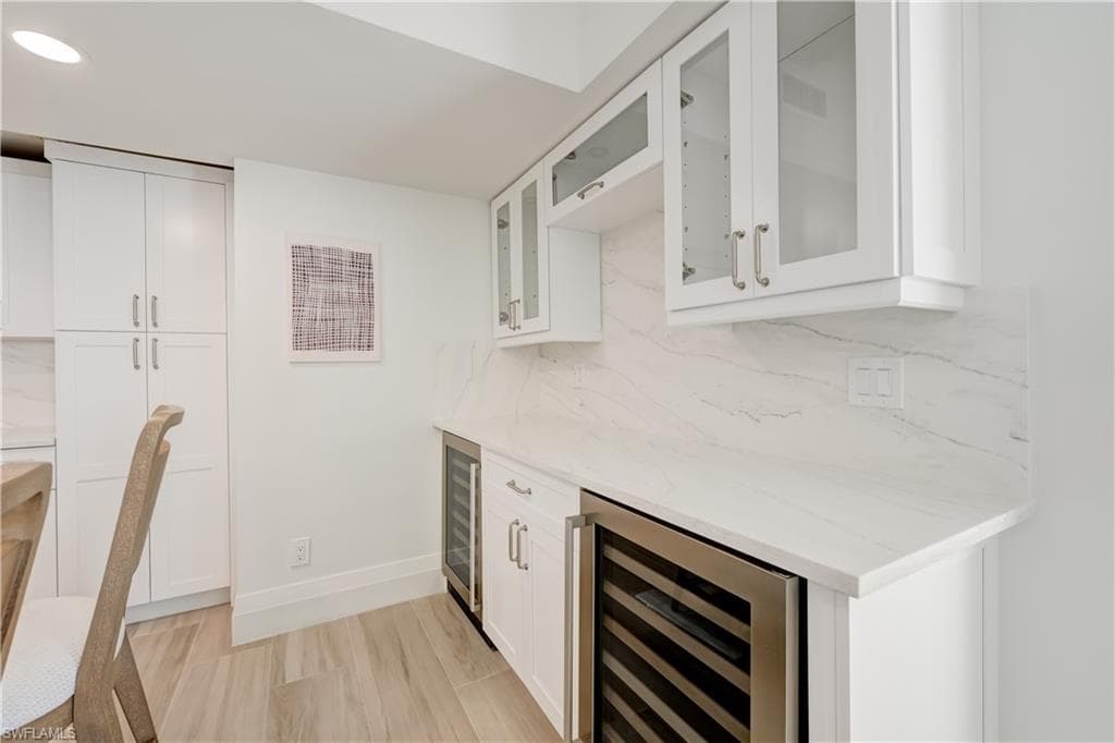 980 Cape Marco Dr 706, Marco Island, FL 34145-18