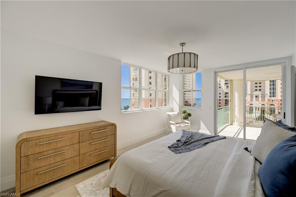 980 Cape Marco Dr 706, Marco Island, FL 34145-27