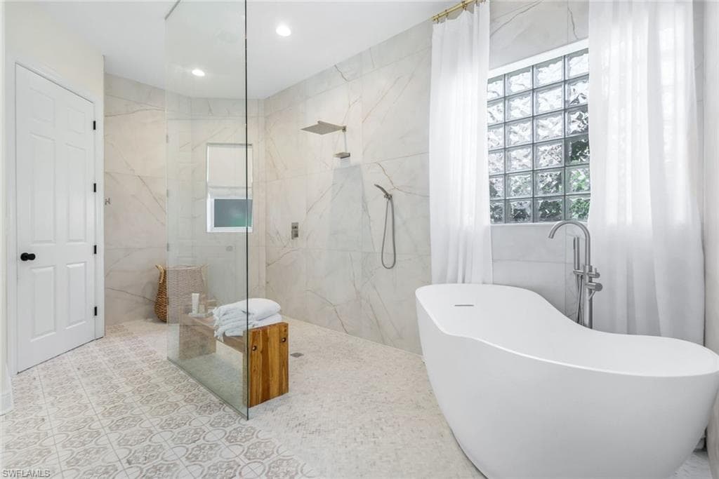1123 Augusta Falls Way, Naples, FL 34119-24
