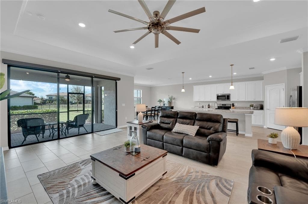 17586 Ashcomb Way, Estero, FL 33928-9
