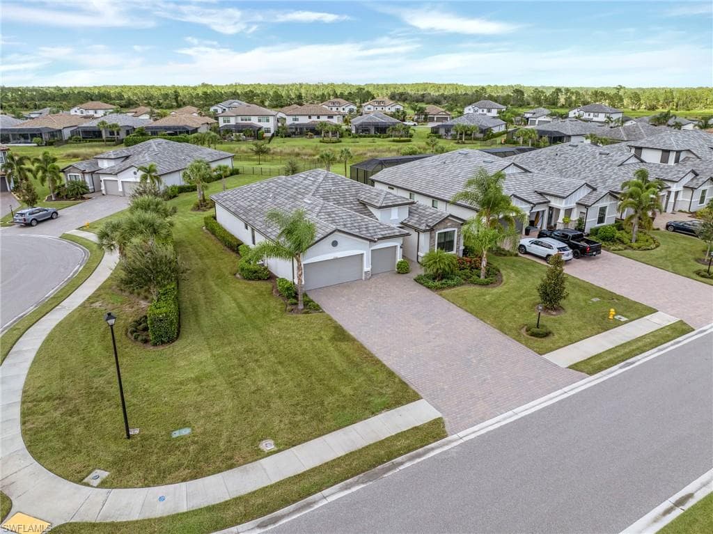 17586 Ashcomb Way, Estero, FL 33928-3