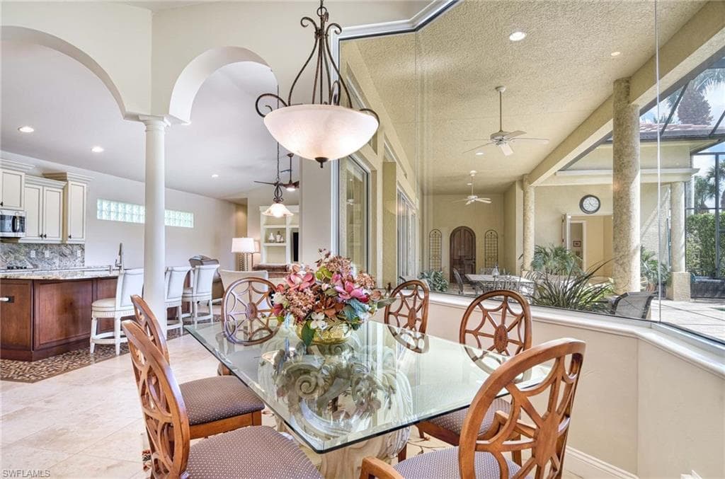 3130 Terramar Ct, Naples, FL 34119-9