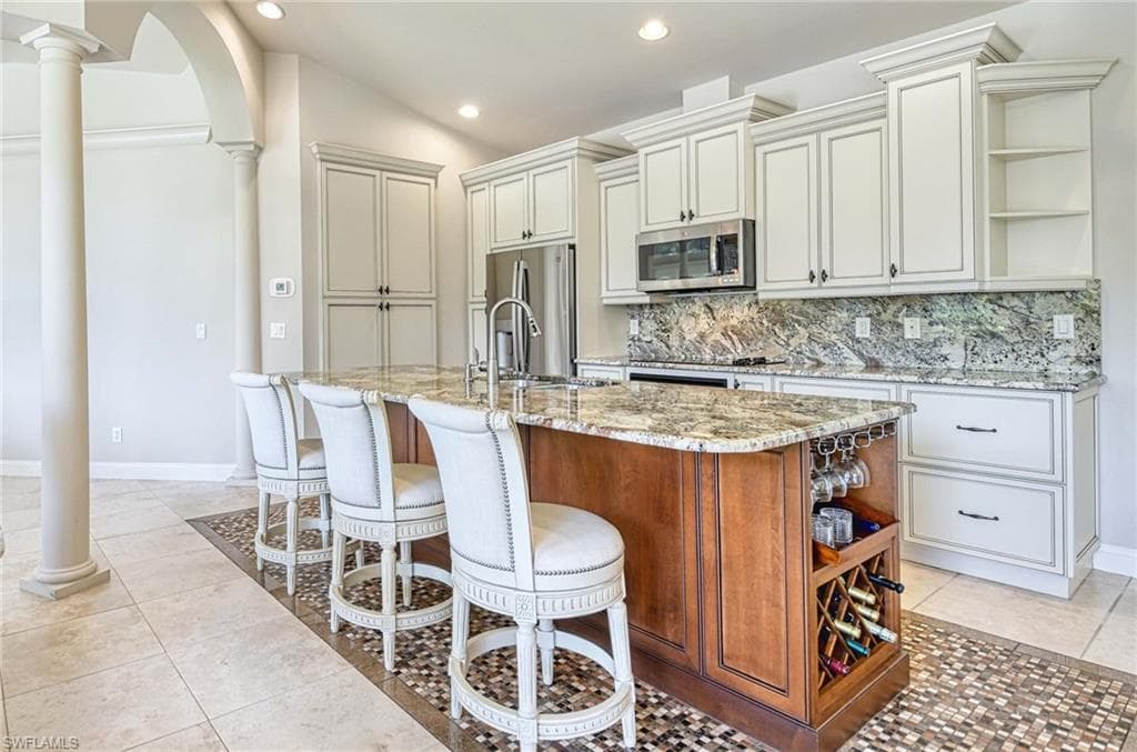 3130 Terramar Ct, Naples, FL 34119-10