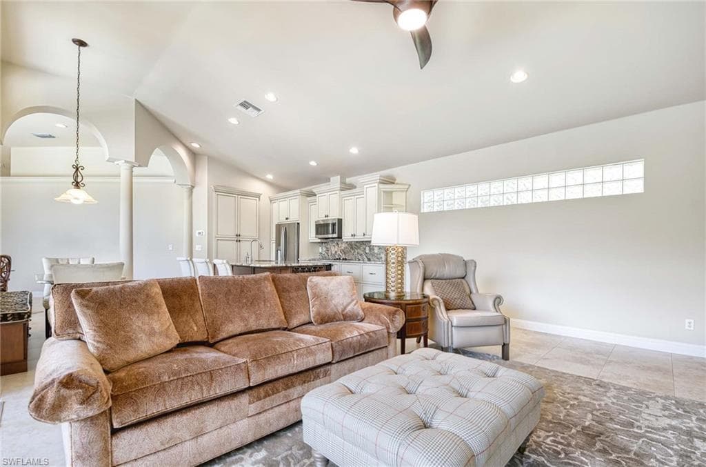 3130 Terramar Ct, Naples, FL 34119-14