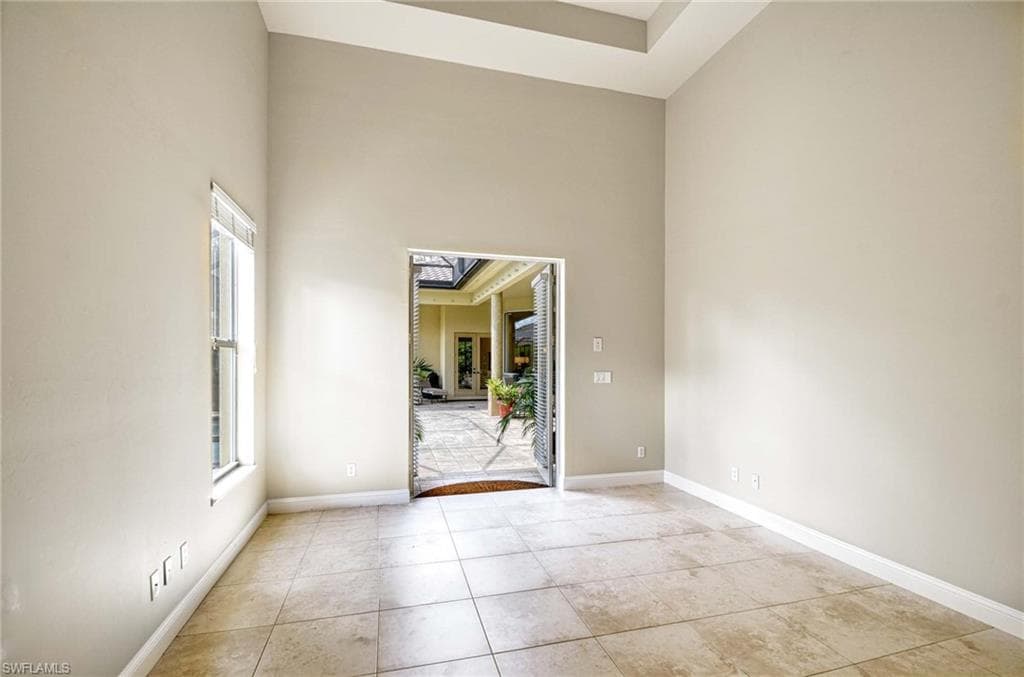 3130 Terramar Ct, Naples, FL 34119-30