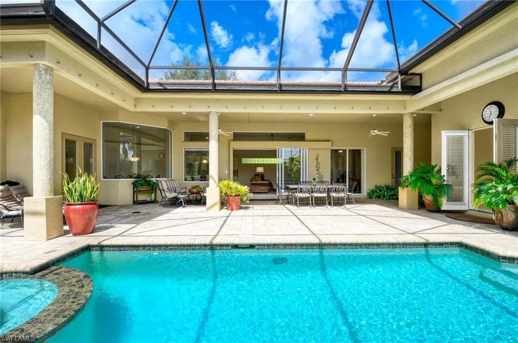 3130 Terramar Ct, Naples, FL 34119-4