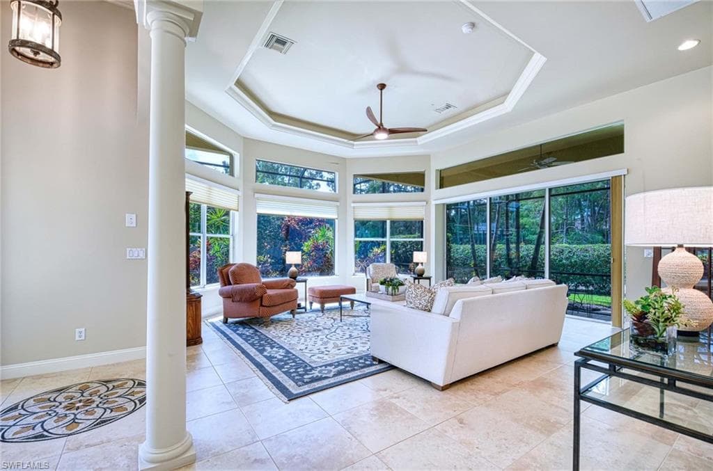 3130 Terramar Ct, Naples, FL 34119-8
