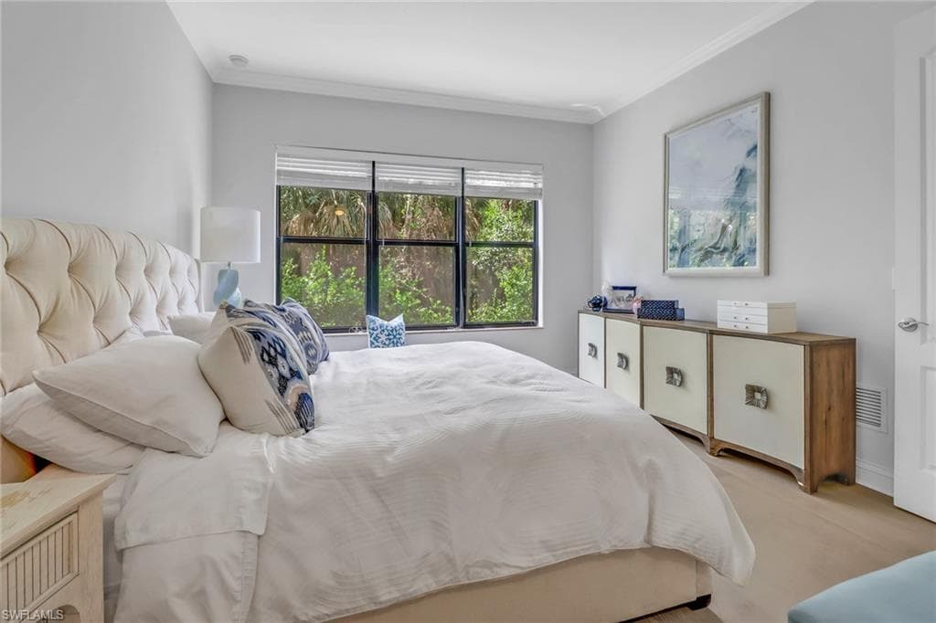 1326 Corso Palermo Ct 3, Naples, FL 34105-13