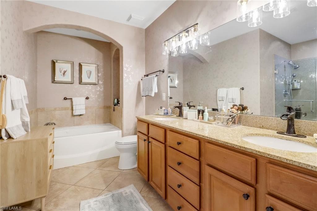 1326 Corso Palermo Ct 3, Naples, FL 34105-15