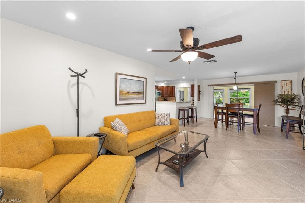 3850 Estero Bay Ln F10, Naples, FL 34112-9