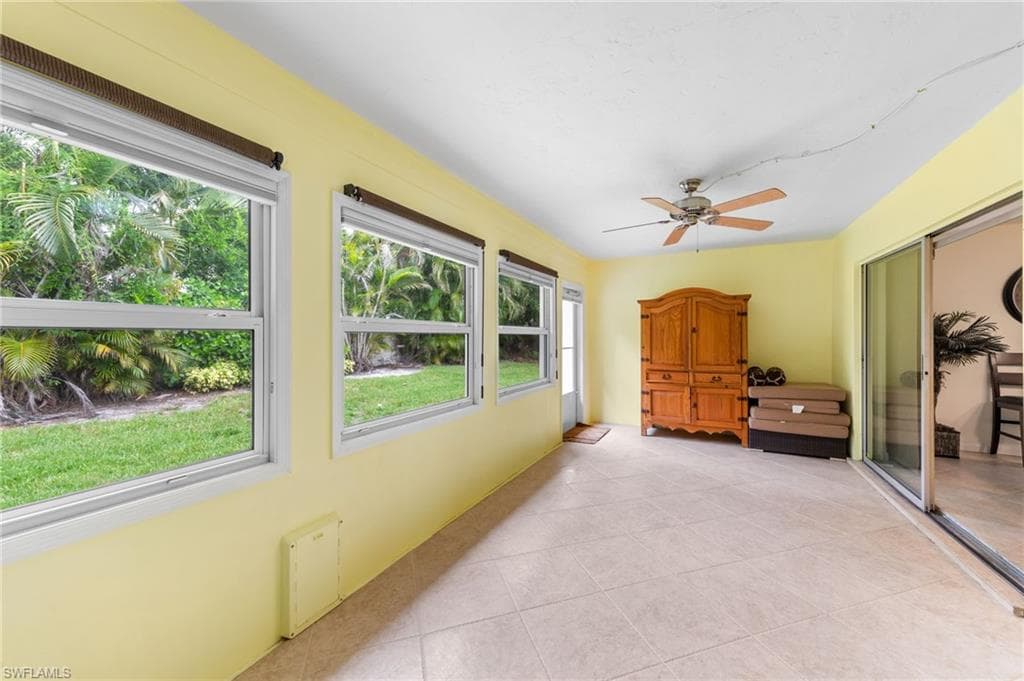 3850 Estero Bay Ln F10, Naples, FL 34112-11