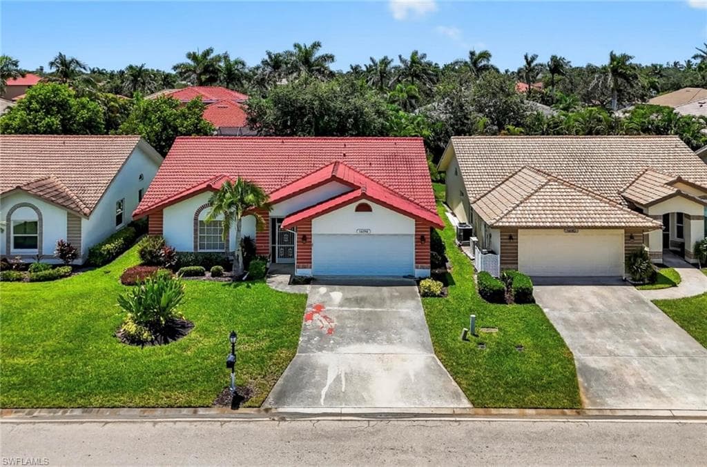 16190 Kelly Woods Dr, Fort Myers, FL 33908-1