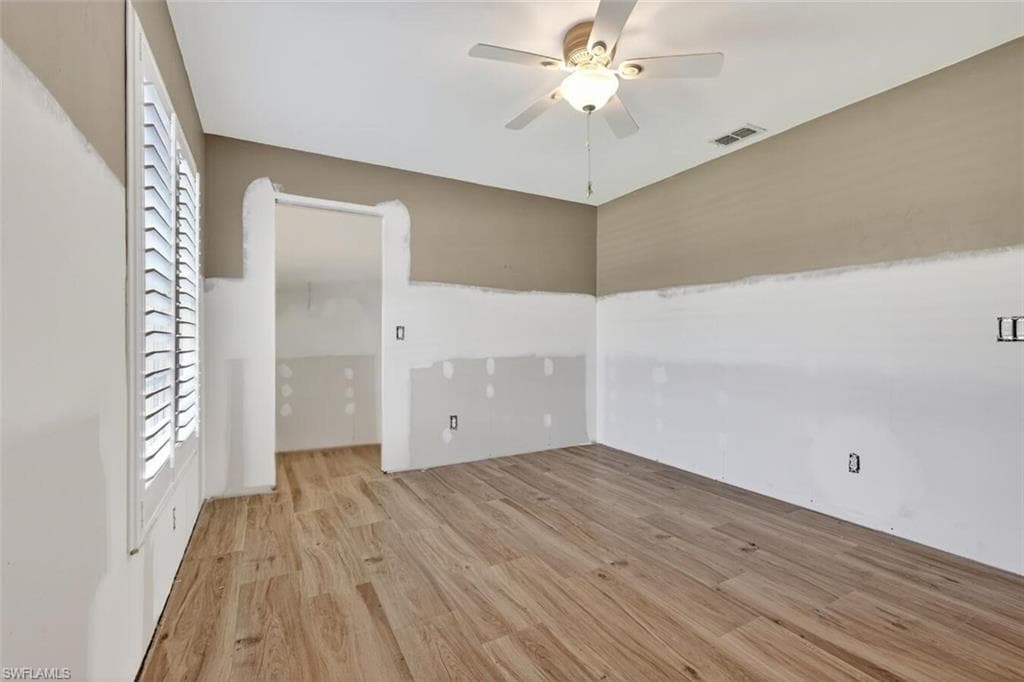 16190 Kelly Woods Dr, Fort Myers, FL 33908-21