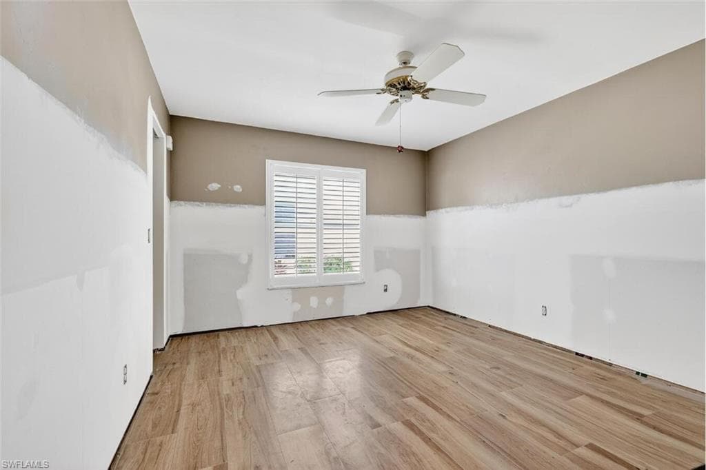 16190 Kelly Woods Dr, Fort Myers, FL 33908-22