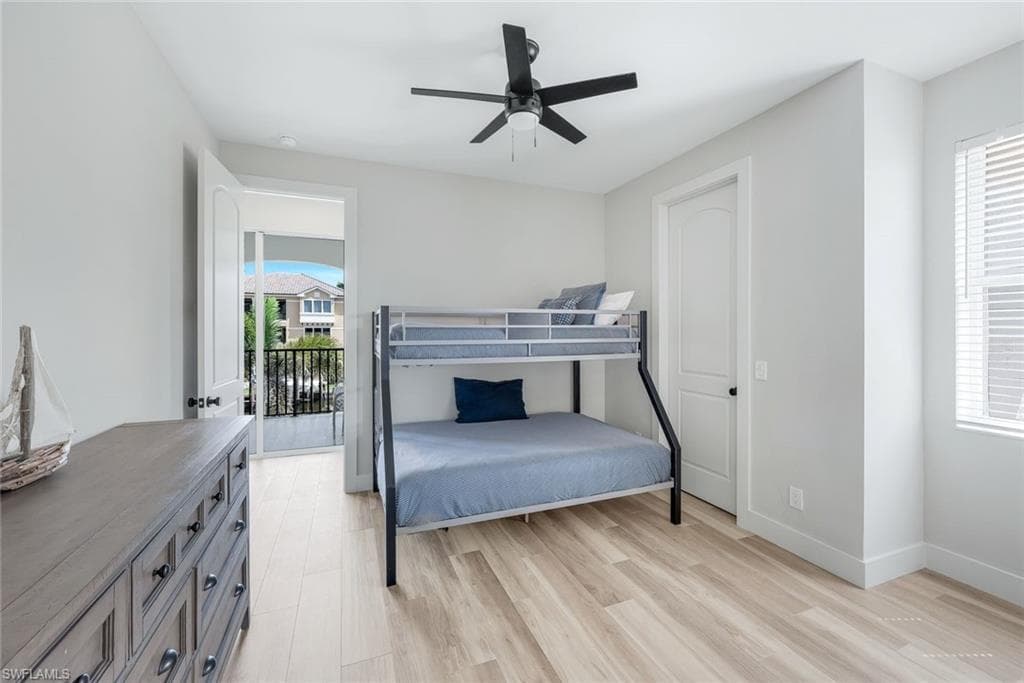 155 Heron Ave, Naples, FL 34108-15