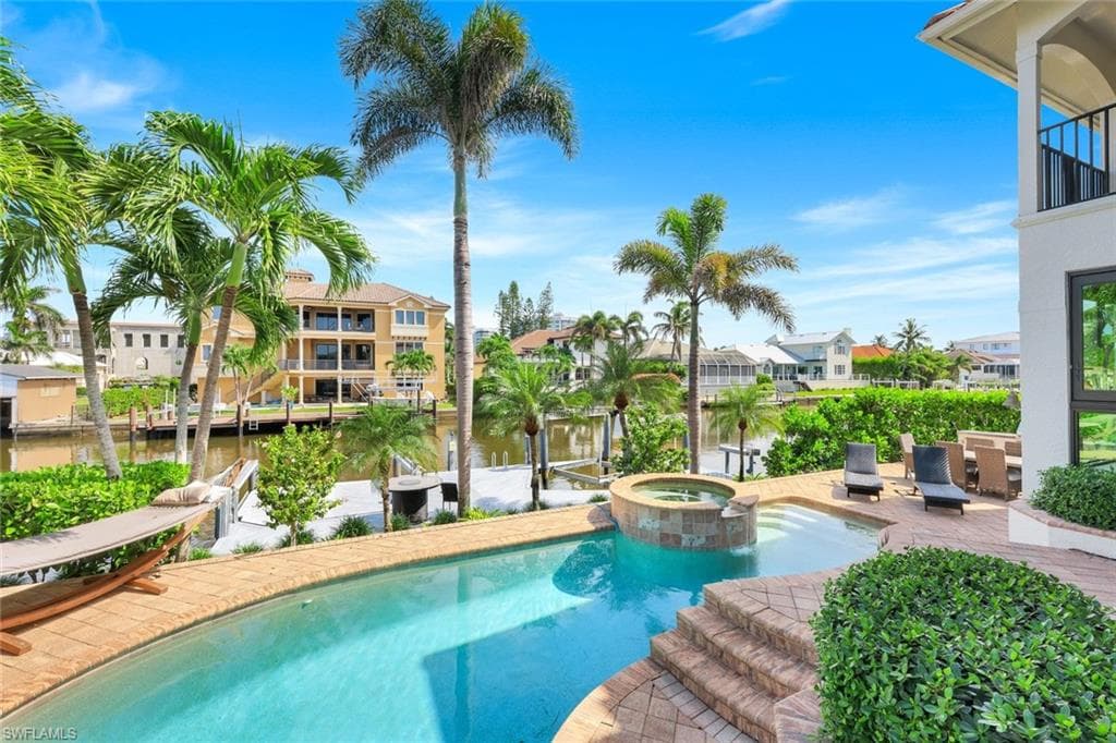 155 Heron Ave, Naples, FL 34108-27