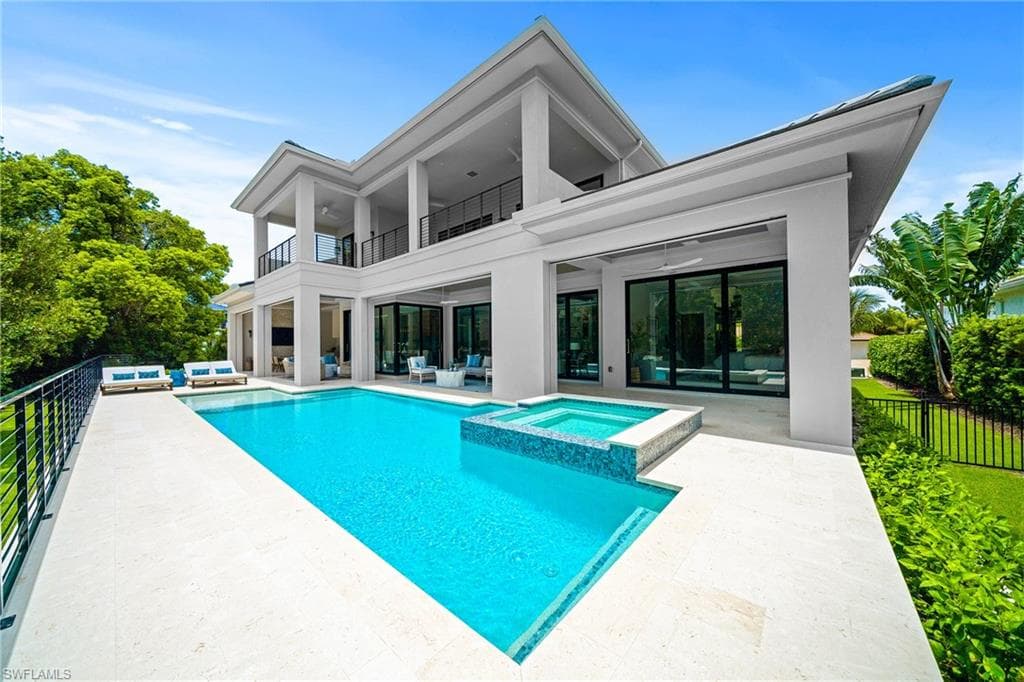448 Devils Ln, Naples, FL 34103-11