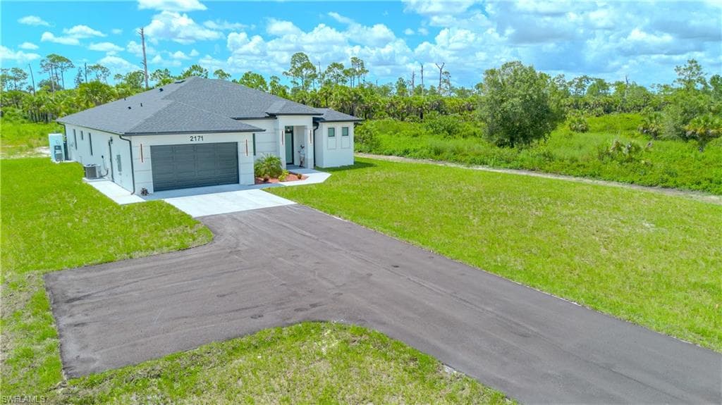 2171 Everglades Blvd S, Naples, FL 34117-2