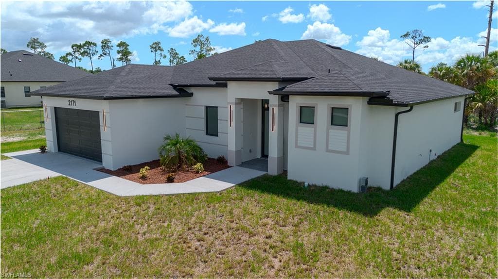 2171 Everglades Blvd S, Naples, FL 34117-4
