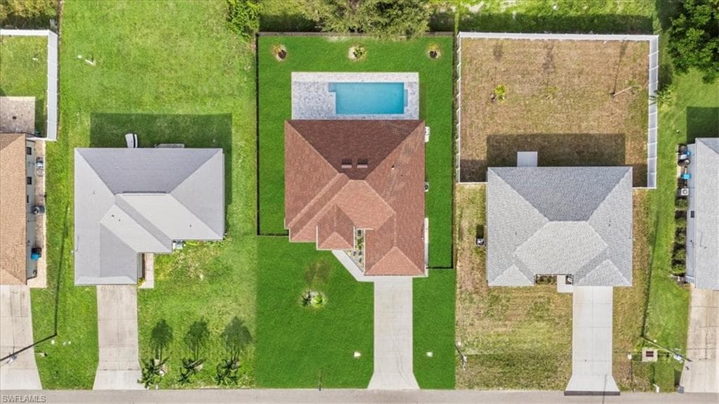 27 8th Pl, Cape Coral, FL 33991-13