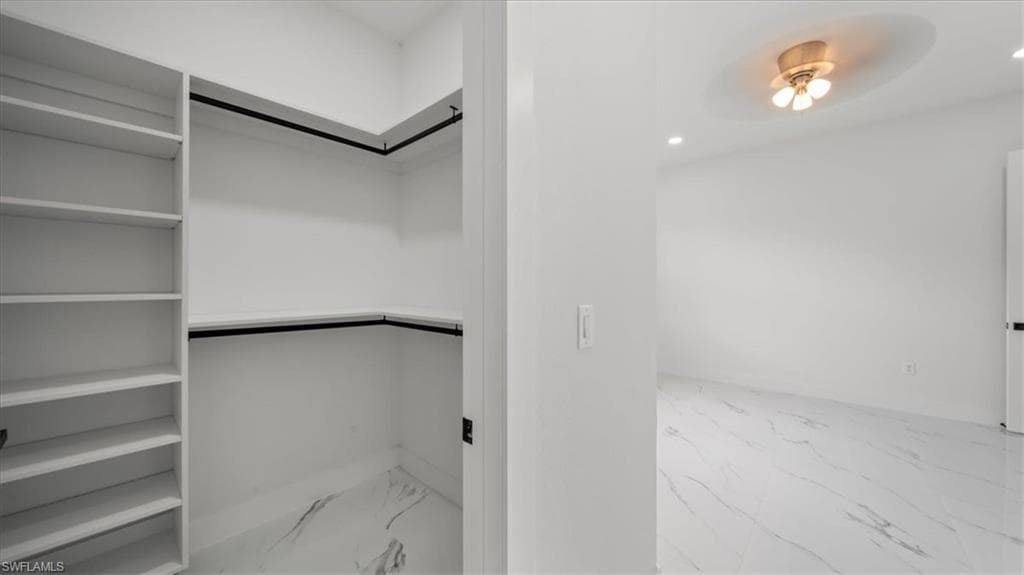 27 8th Pl, Cape Coral, FL 33991-32