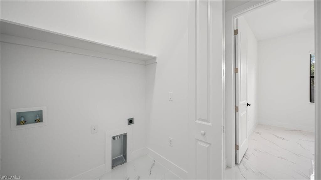 27 8th Pl, Cape Coral, FL 33991-37