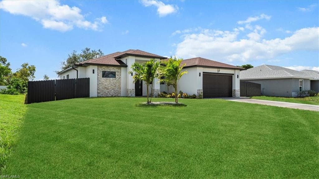 27 8th Pl, Cape Coral, FL 33991-4